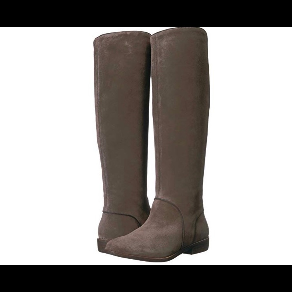 ugg gracen winter boot 👢